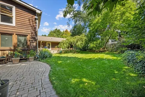 909 Gamon Rd, Wheaton, IL 60189 photo 28