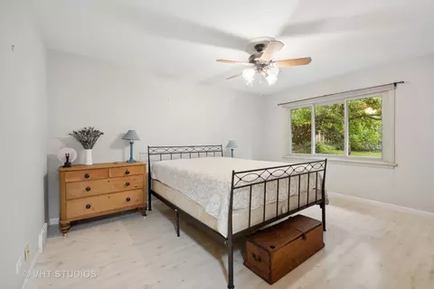 909 Gamon Rd, Wheaton, IL 60189 photo 18