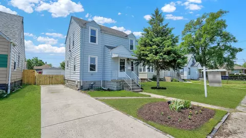 331 152nd Pl, Calumet City, IL 60409