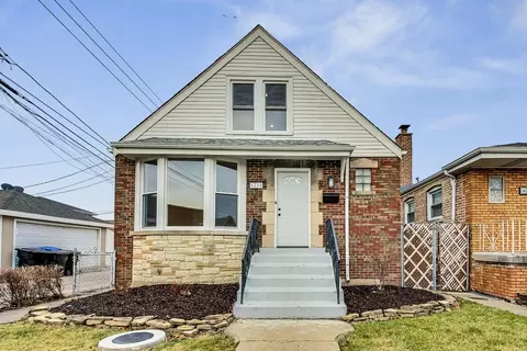 6244 S Mcvicker Ave, Chicago, IL 60638