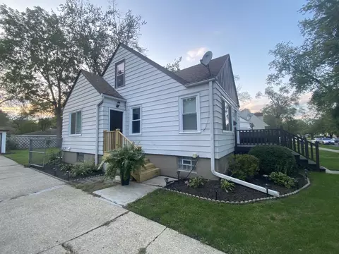 17926 Roy St, Lansing, IL 60438 photo 2