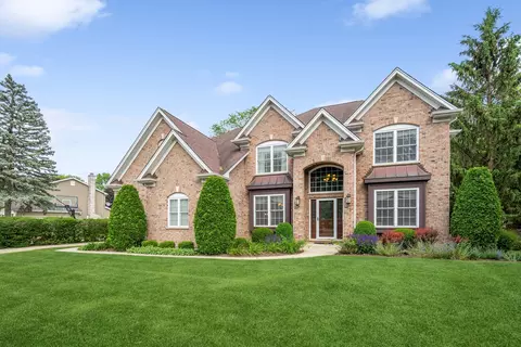 928 Dawes St, Libertyville, IL 60048