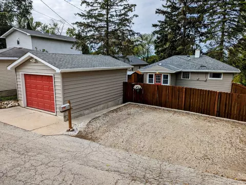 35300 N Ravine Ln, Ingleside, IL 60041