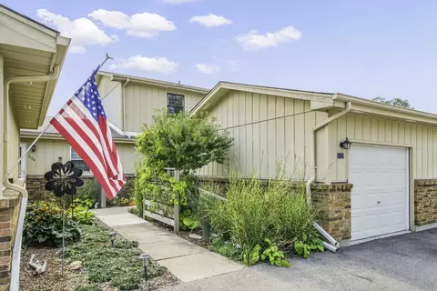 1122 E Arnold St, Sandwich, IL 60548 photo 2