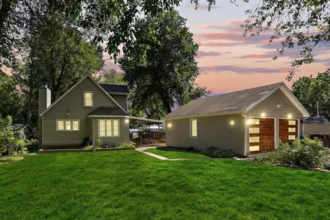 3210 Hyacinth Ter, Island Lake, IL 60042