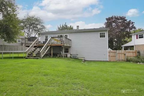 548 Northgate Rd, Lindenhurst, IL 60046 photo 17