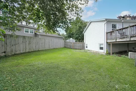 548 Northgate Rd, Lindenhurst, IL 60046 photo 18
