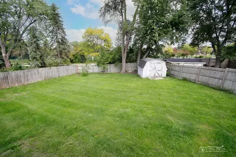 548 Northgate Rd, Lindenhurst, IL 60046 photo 16