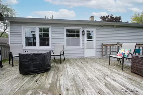548 Northgate Rd, Lindenhurst, IL 60046 photo 15