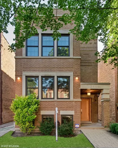 3506 N Oakley Ave, Chicago, IL 60618