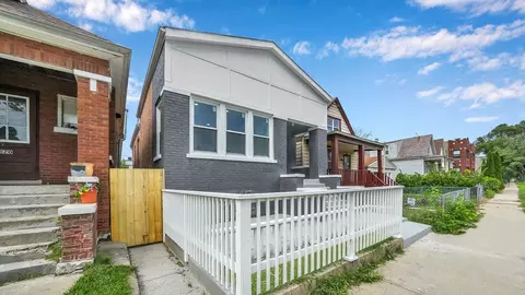7318 S May St, Chicago, IL 60621 photo 2