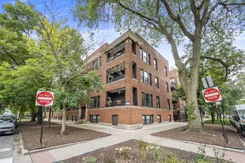 4654 N Winchester Ave #3, Chicago, IL 60640