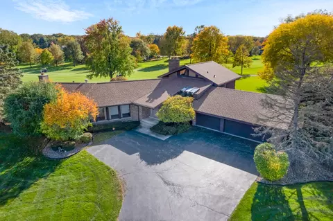 1011 Prestwick Dr, Frankfort, IL 60423