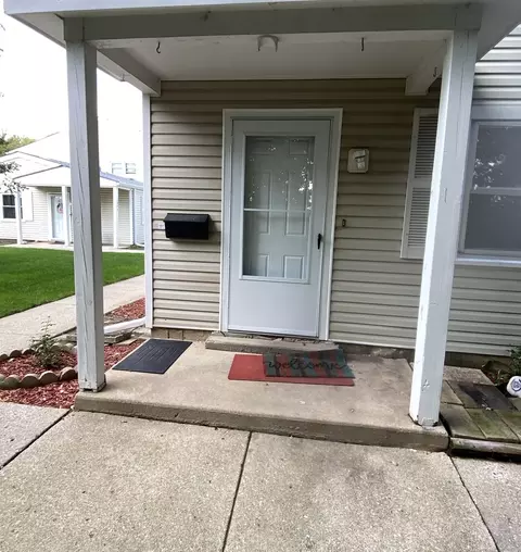 185 Betty Ct #C, Bartlett, IL 60103