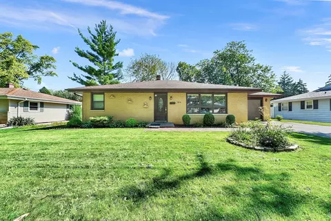 824 Gael Dr, Joliet, IL 60435