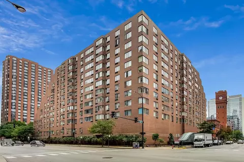 801 S Plymouth Ct #201, Chicago, IL 60605