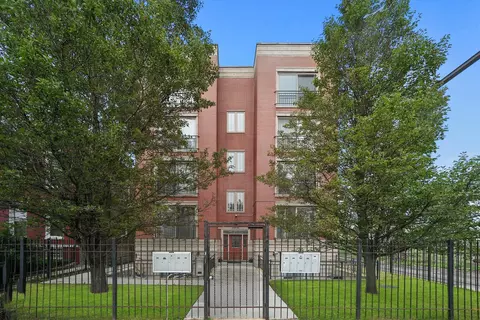 2741 W Congress Pkwy #1E, Chicago, IL 60612