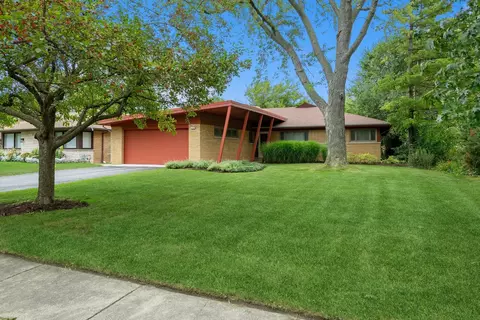 6625 N Kenton Ave, Lincolnwood, IL 60712