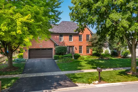 4323 Dairymans Cir, Naperville, IL 60564