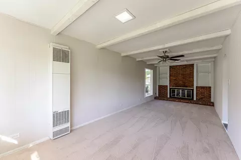 680 Evergreen Ln, Hoffman Estates, IL 60169 photo 3