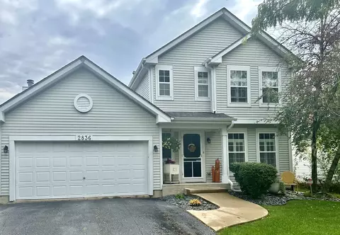 2836 Skylane Dr, Naperville, IL 60564