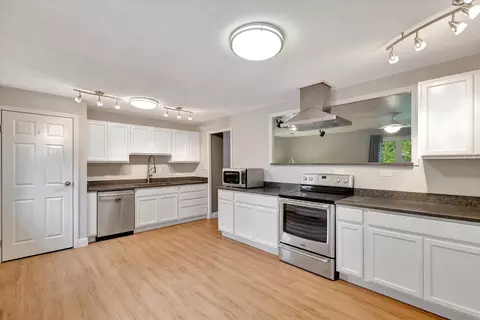 1009 Frank Dr, Champaign, IL 61821 photo 12