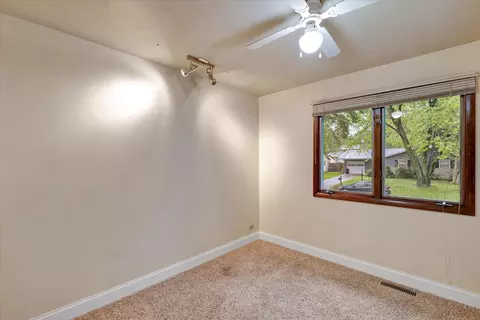 1009 Frank Dr, Champaign, IL 61821 photo 21