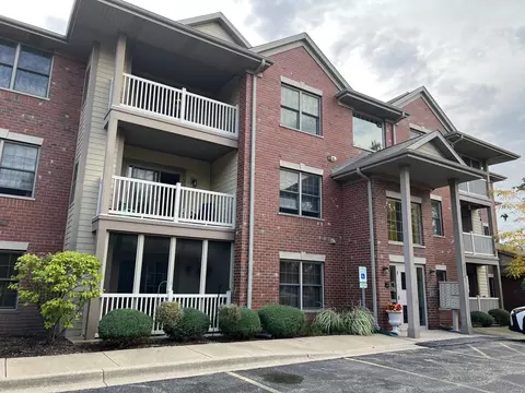 20301 S Pine Hill Rd #3B, Frankfort, IL 60423
