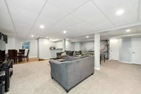 1607 Hertel Ln, Deerfield, IL 60015 photo 23
