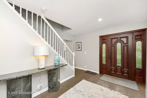 1607 Hertel Ln, Deerfield, IL 60015 photo 4