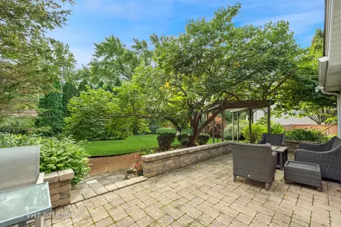1607 Hertel Ln, Deerfield, IL 60015 photo 31
