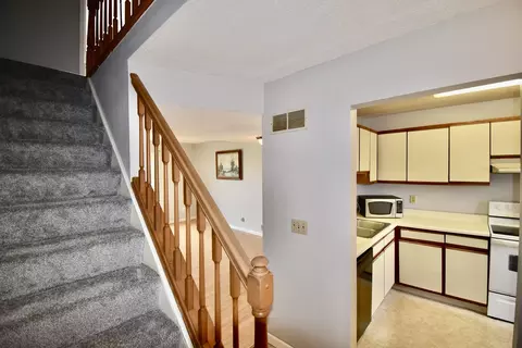 700 N Adelaide St #43, Normal, IL 61761 photo 13