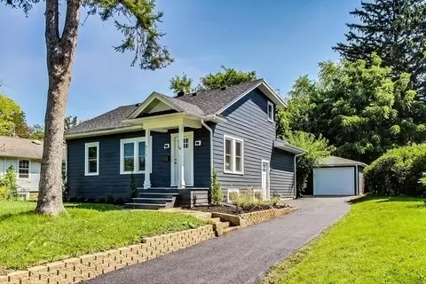 513 Lyon Ave, Wheaton, IL 60187