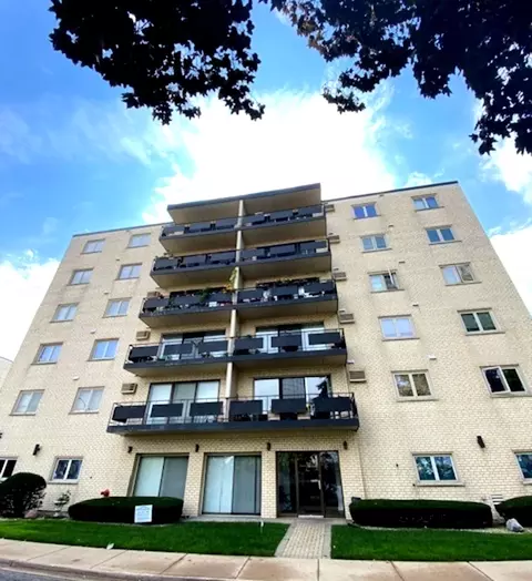 8015 Oconnor Dr #6A, River Grove, IL 60171
