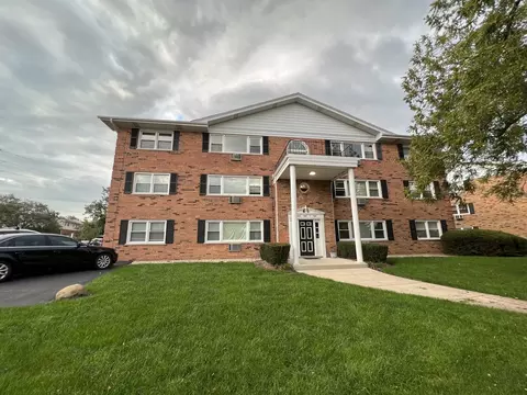 8808 45th Pl #12, Brookfield, IL 60513