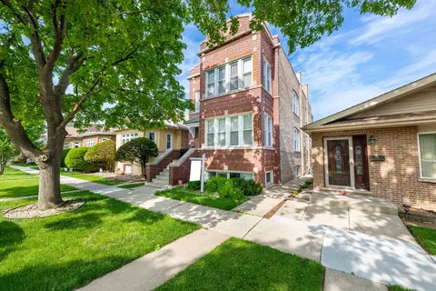 2531 Elmwood Ave, Berwyn, IL 60402
