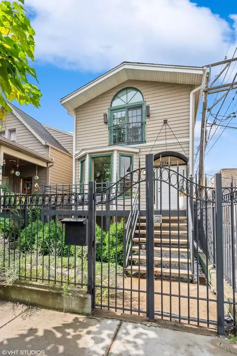 2340 N Sawyer Ave, Chicago, IL 60647