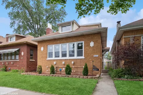 8221 S Kenwood Ave, Chicago, IL 60619