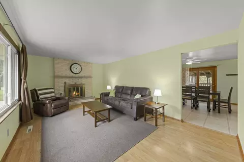 1102 Cecil Dr, Kankakee, IL 60901 photo 3
