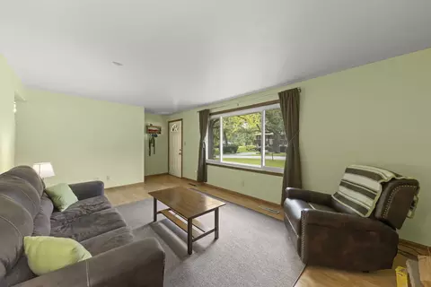1102 Cecil Dr, Kankakee, IL 60901 photo 4