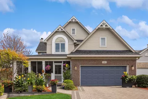 1607 S Charlotte Ct, Lombard, IL 60148