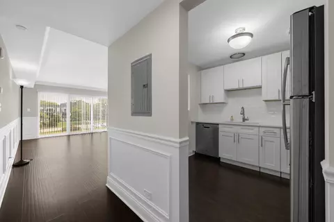5201 Carriageway Dr #C306, Rolling Meadows, IL 60008 photo 3
