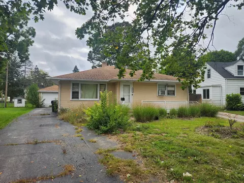 913 Fairfield Ct, Waukegan, IL 60085