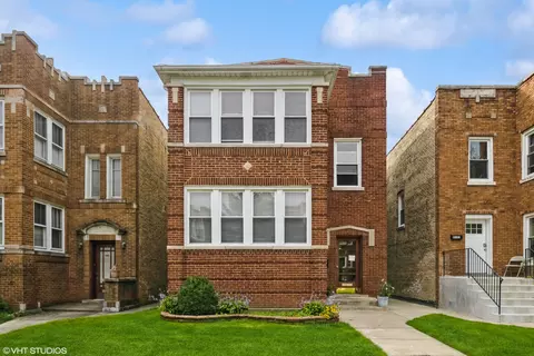 4129 W Nelson St, Chicago, IL 60641