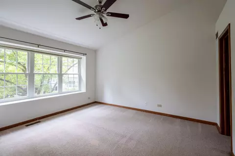 Undisclosed, Hoffman Estates, IL 60192 photo 15