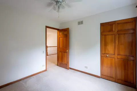 Undisclosed, Hoffman Estates, IL 60192 photo 13