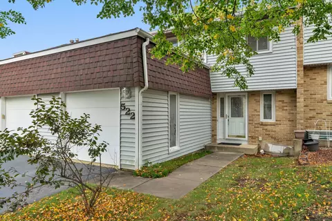 522 Julie Rd, Bolingbrook, IL 60440