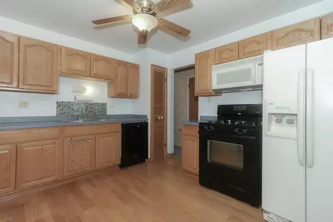 2303 Oak Ln, Rolling Meadows, IL 60008 photo 3