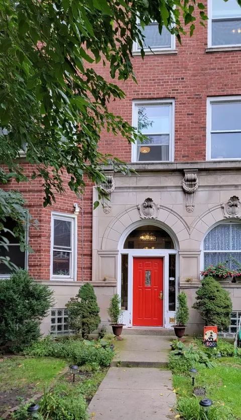 1547 W Farwell Ave #1E, Chicago, IL 60626