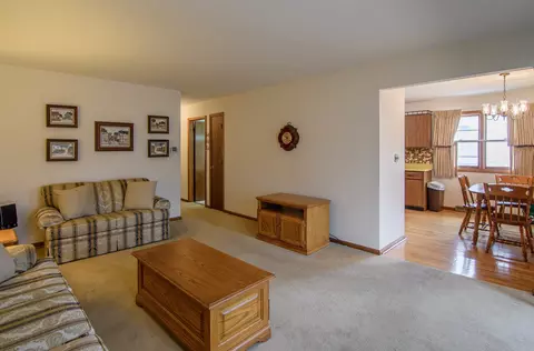 860 Cookane Ave, Elgin, IL 60120 photo 4